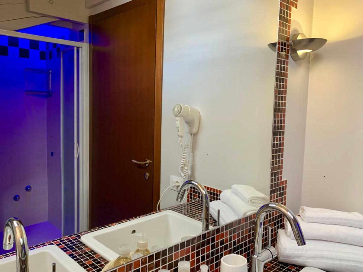Porta Ronca - B&B, Suites & Apts Rho Exteriér fotografie